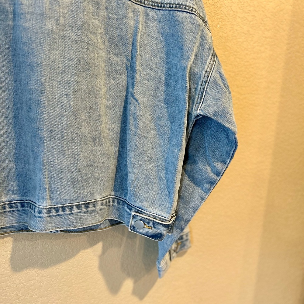 DAVI & DANI NWT Light Blue Cropped Denim Jacket with Sheer Embellishments Size S - Picture 11 of 13